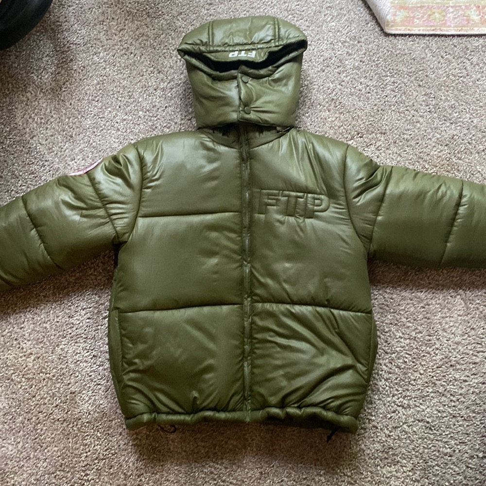 FTP LOGO WORLD DOMINATION QUILT PUFFER JACKET OLIVE